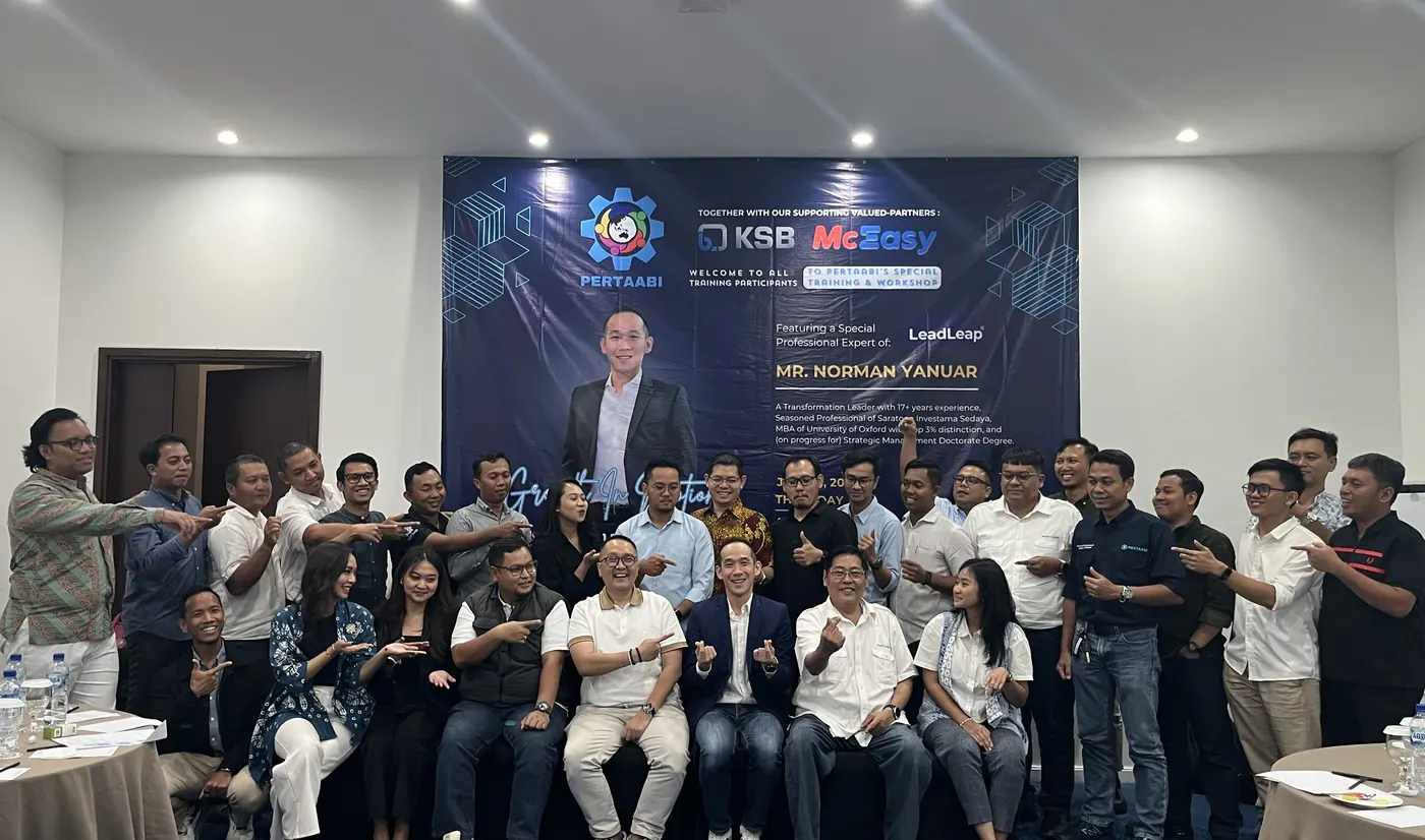 LeadLeap training session group photo